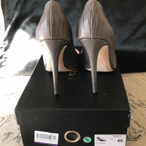 Accessories - Picture 3 of 5